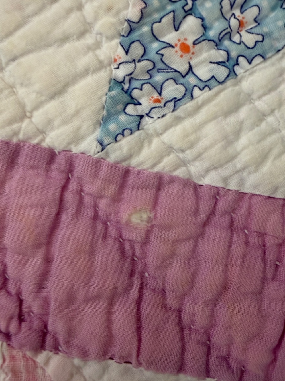 Vintage Hand Quilted Pinwheel Patchwork Quilt 57.5" x 70" – Pastel Cottagecore - Picture 16 of 17